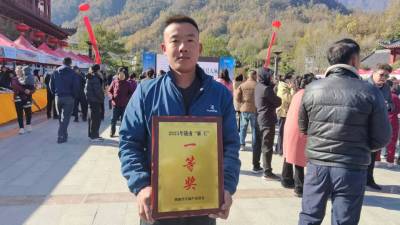 2025年，甘肃省陇南市康县天麻麻王评比及招商会在阳坝召开。三河坝镇斜坡村天麻种